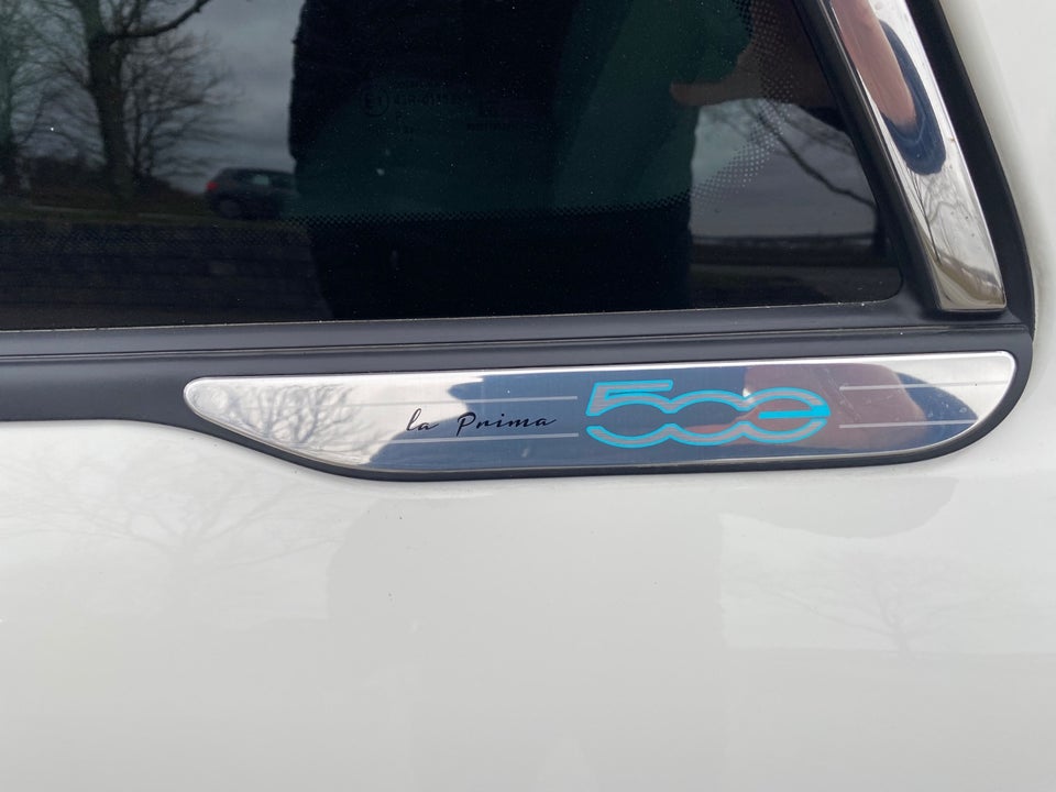 Fiat 500e 42 la Prima 3+1 4d