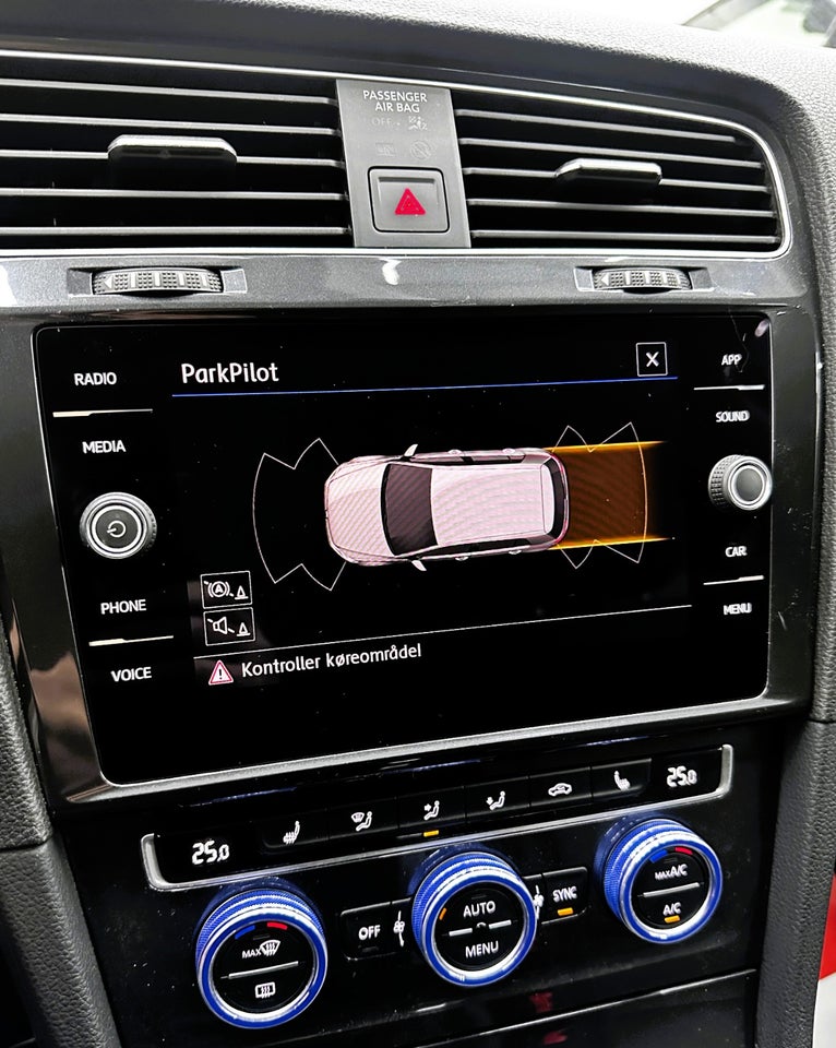 VW Golf VII 1,5 TSi 130 Comfortline DSG 5d