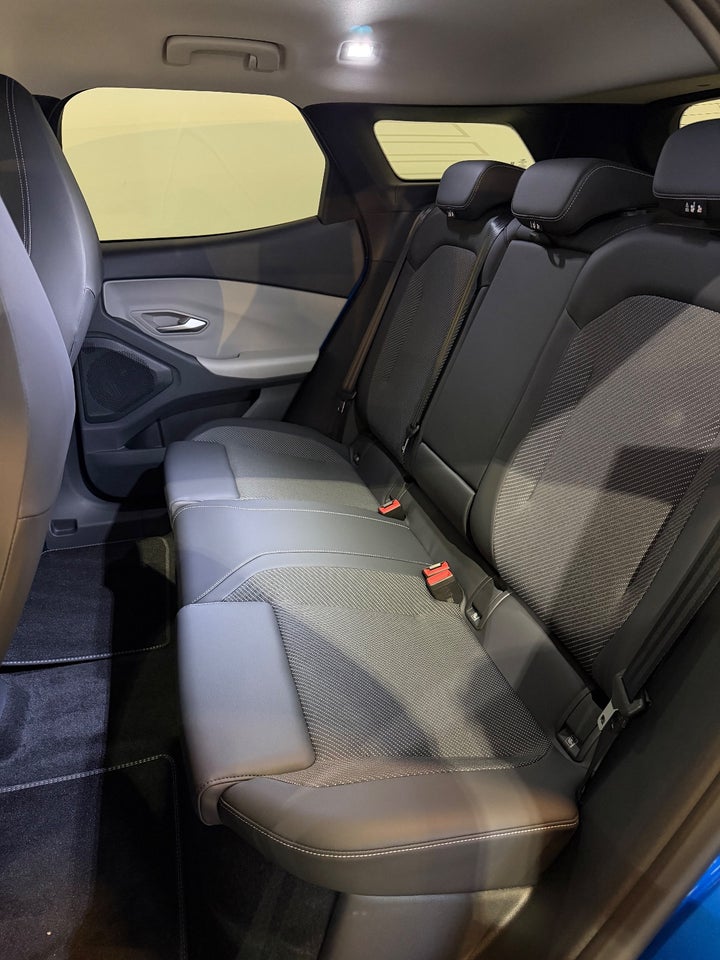 Ford Explorer 82 Select Extended Range 5d