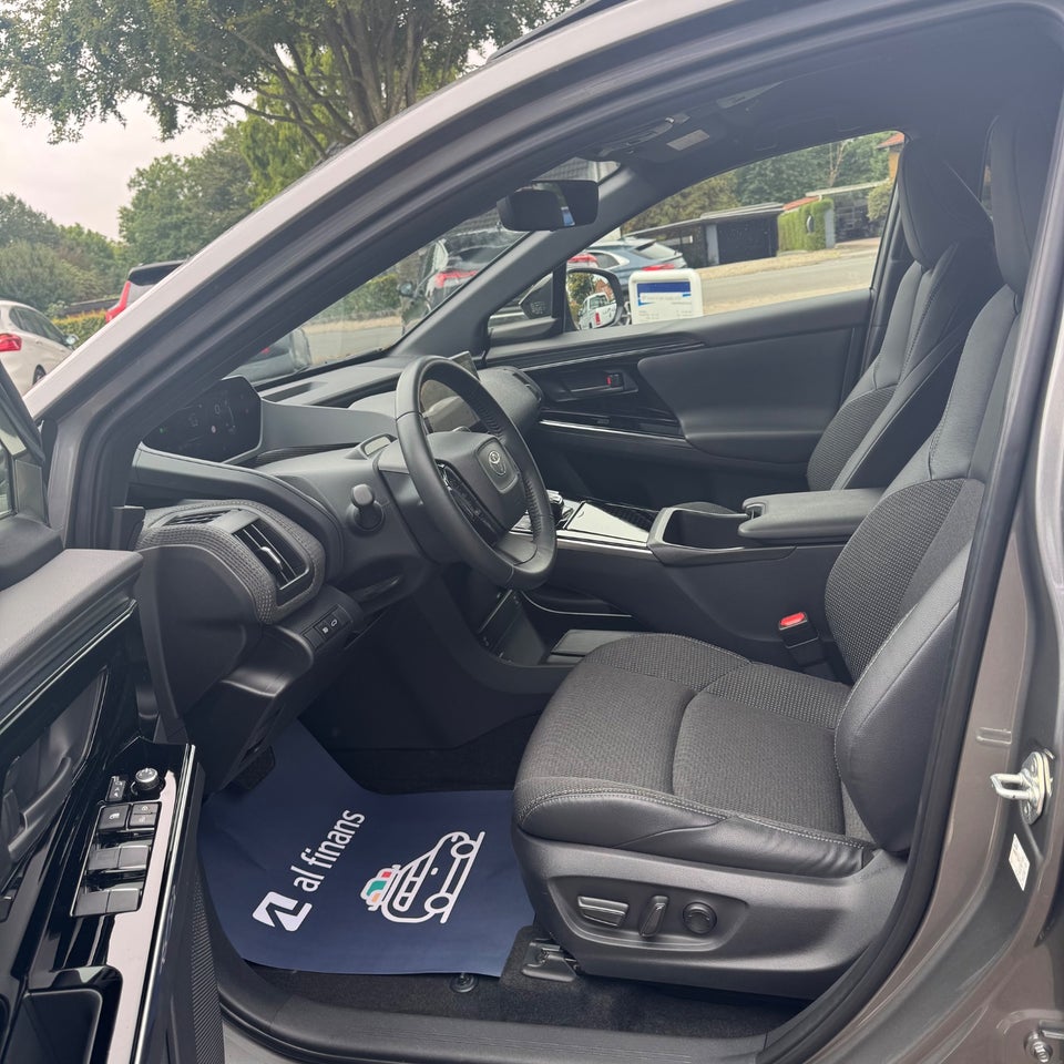 Toyota bZ4X Comfort 5d