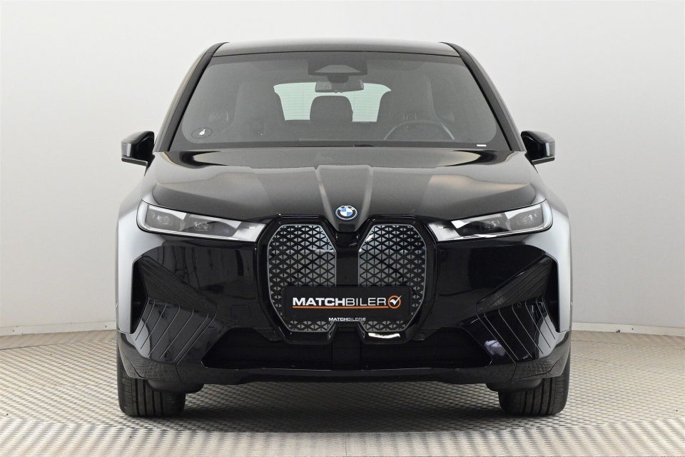 BMW iX xDrive40 Fully Charged 5d