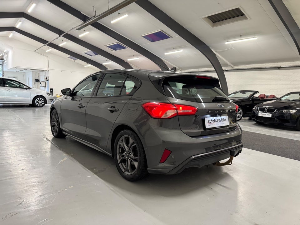 Ford Focus 1,0 EcoBoost ST-Line 5d