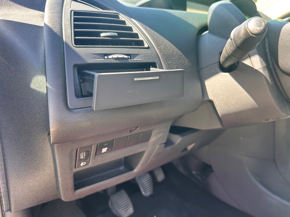 Citroën C4 2,0 16V 143 VTR 5d