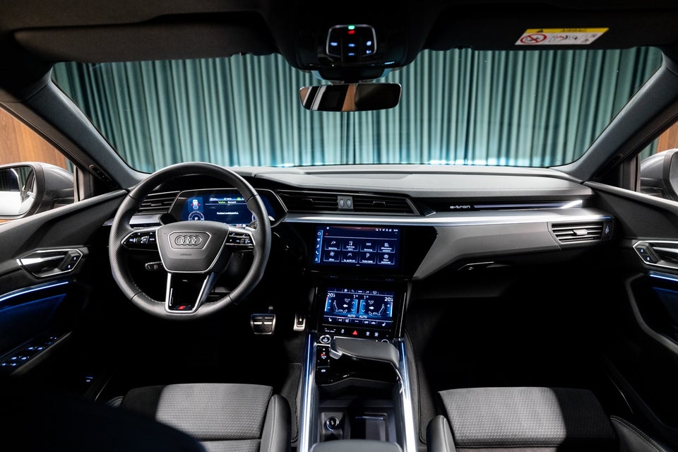 Audi Q8 e-tron 55 S-line Sportback quattro 5d