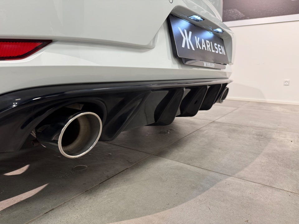 VW Golf VII 2,0 GTi Performance DSG 5d