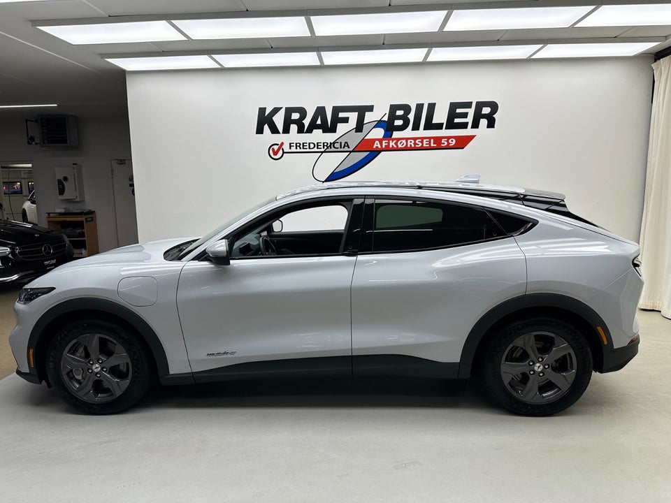 Ford Mustang Mach-E 75 Standard Range 5d