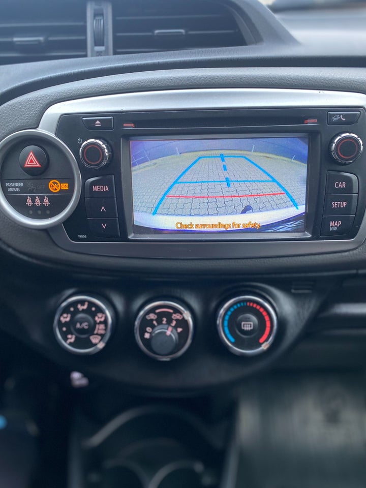 Toyota Yaris 1,0 VVT-i T2 Touch 5d