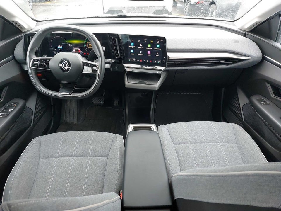 Renault Megane E-Tech 40 Equilibre 5d