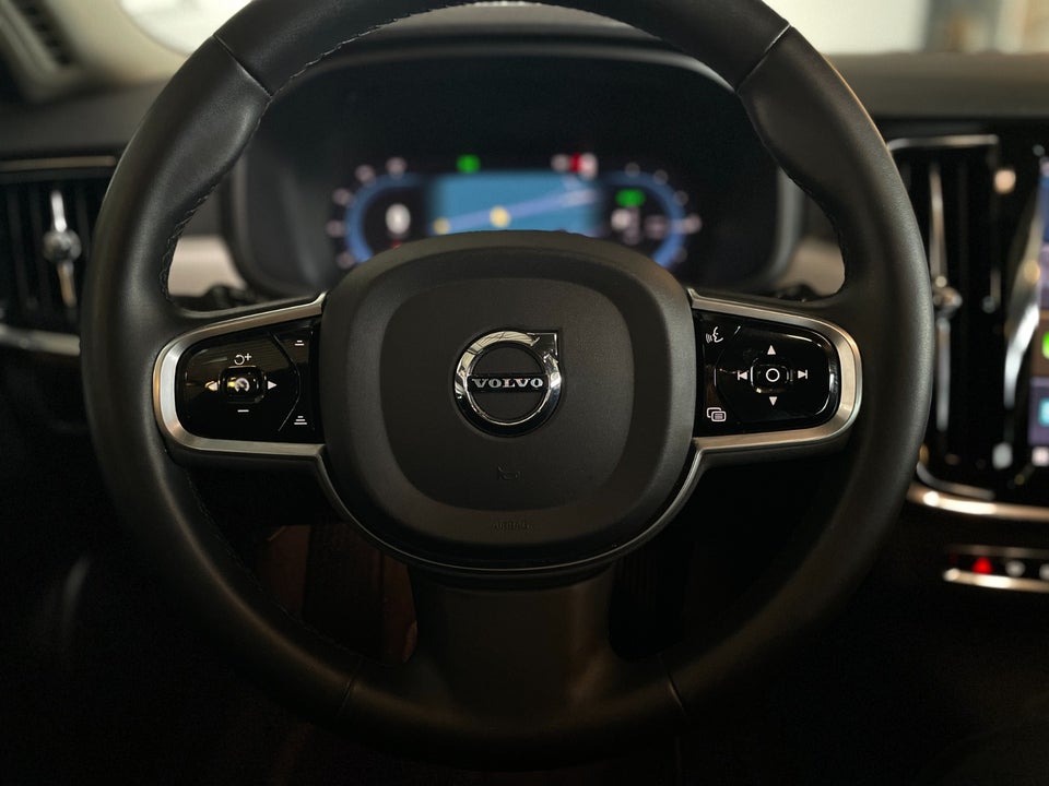 Volvo V90 2,0 T6 ReCharge Plus Dark aut. AWD 5d