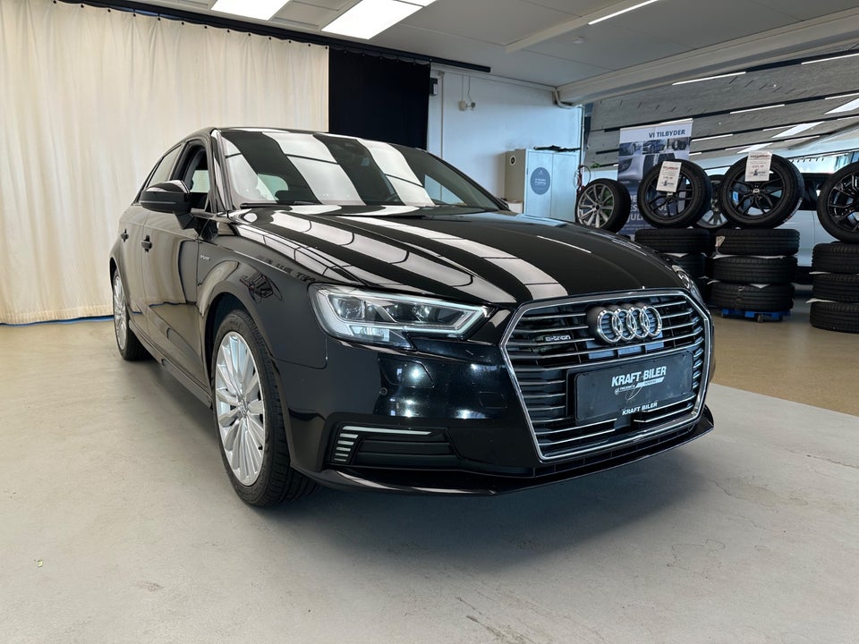 Audi A3 1,4 e-tron Sportback S-tr. 5d