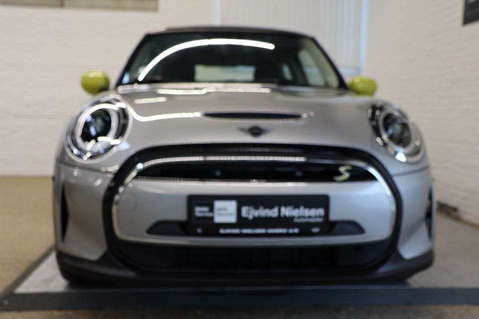MINI Cooper SE Edition Premium Plus 3d