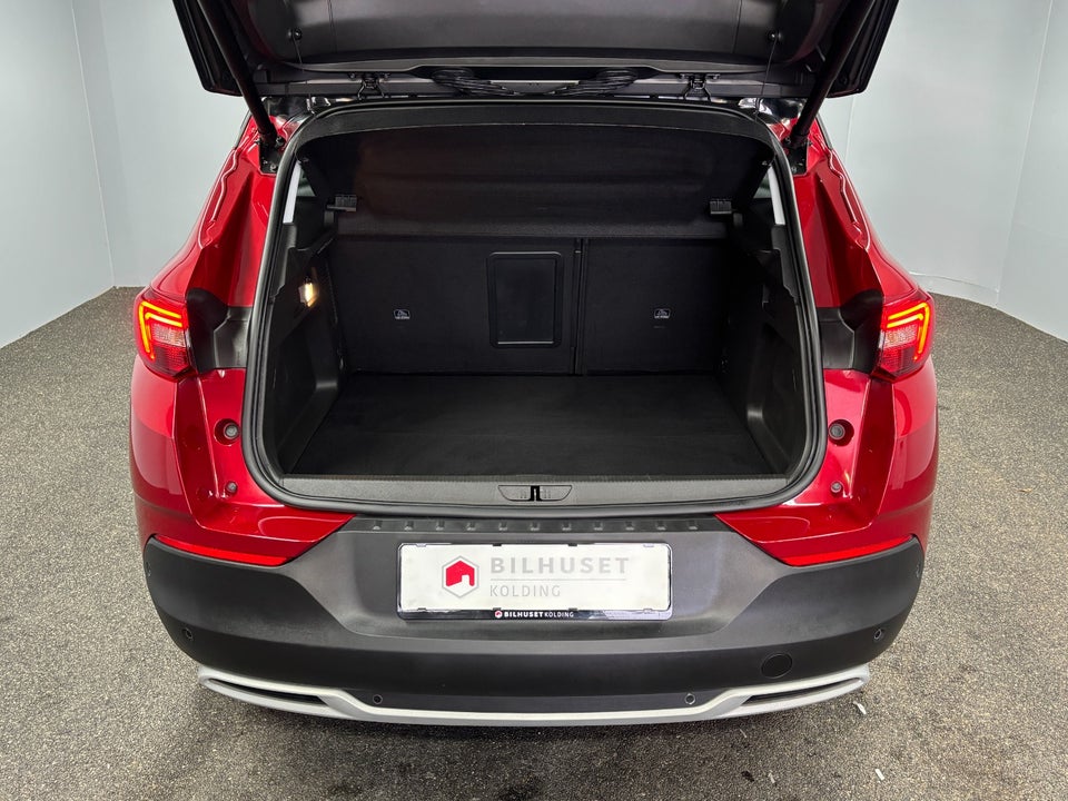 Opel Grandland X 1,6 Hybrid Ultimate aut. 5d