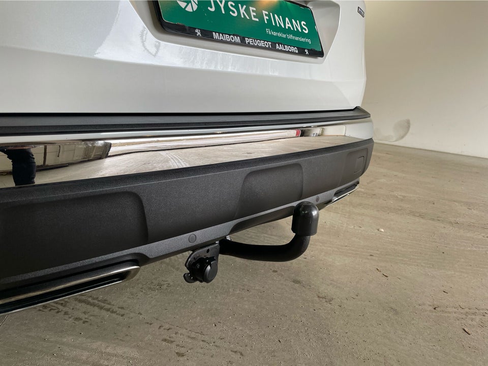 Peugeot 3008 1,2 e-THP 130 Active 5d