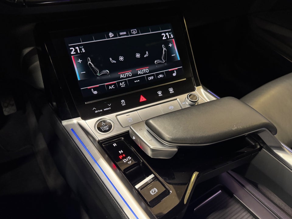 Audi e-tron 55 S-line Sportback quattro 5d