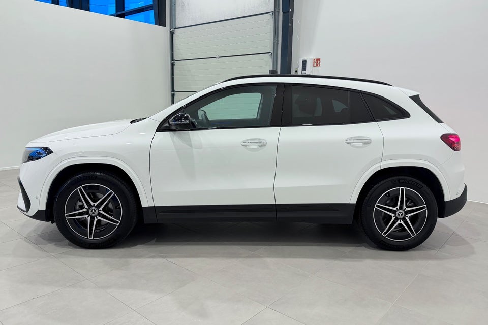 Mercedes EQA350 AMG Line 4Matic 5d