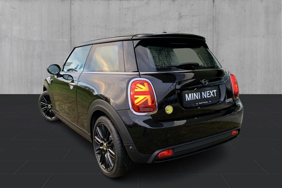 MINI Cooper SE Classic Trim 3d