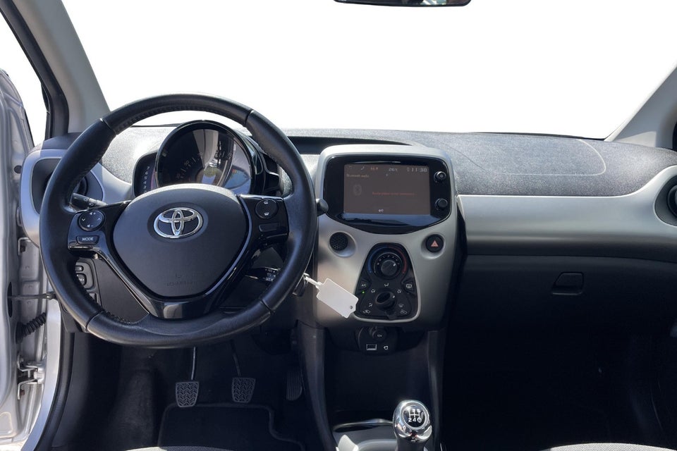 Toyota Aygo 1,0 VVT-i x-play 5d