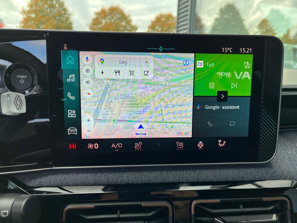 Renault 4 E-Tech 52 Techno 5d