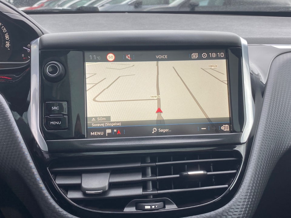 Peugeot 208 1,5 BlueHDi 100 Prestige Sky 5d