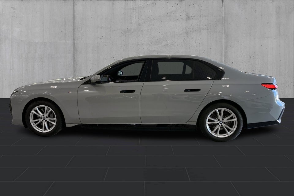 BMW i7 eDrive50 M-Sport 4d