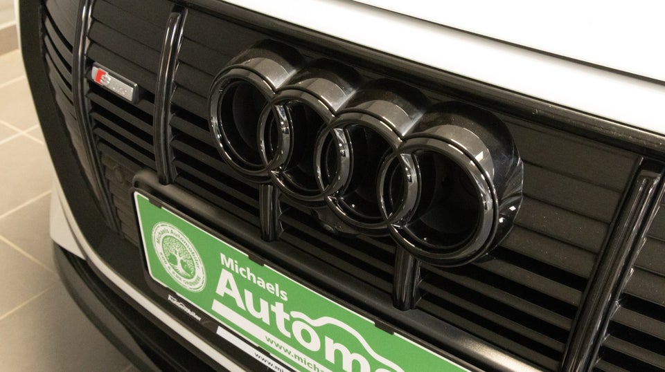 Audi e-tron 55 S-line Sportback quattro 5d