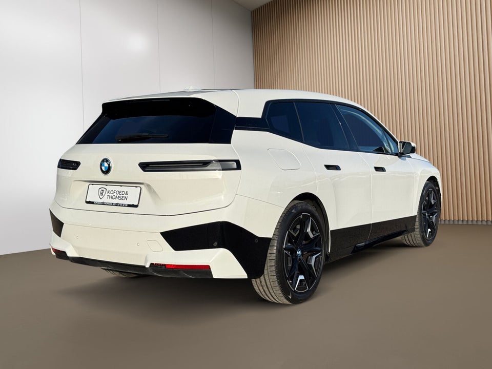 BMW iX xDrive40 Sport 5d