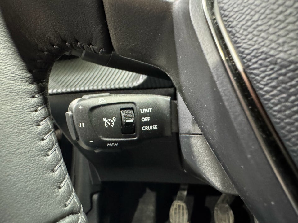 Peugeot 208 1,2 PureTech 100 Allure+ 5d