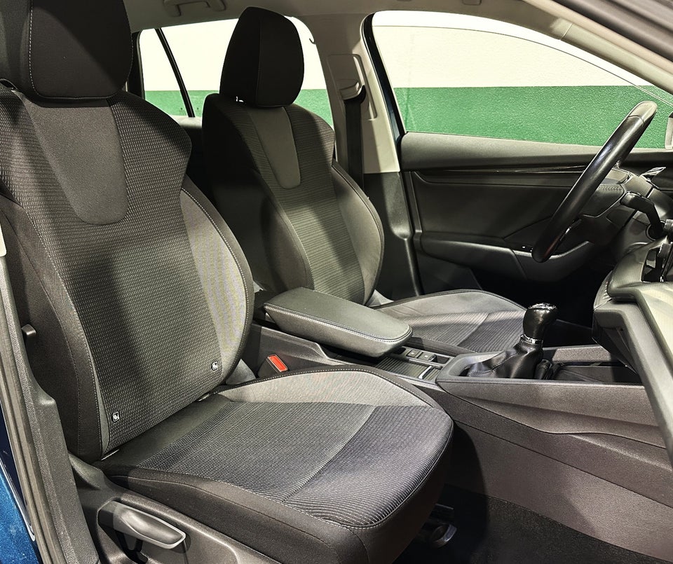 Skoda Octavia 2,0 TDi 115 Ambition Combi 5d