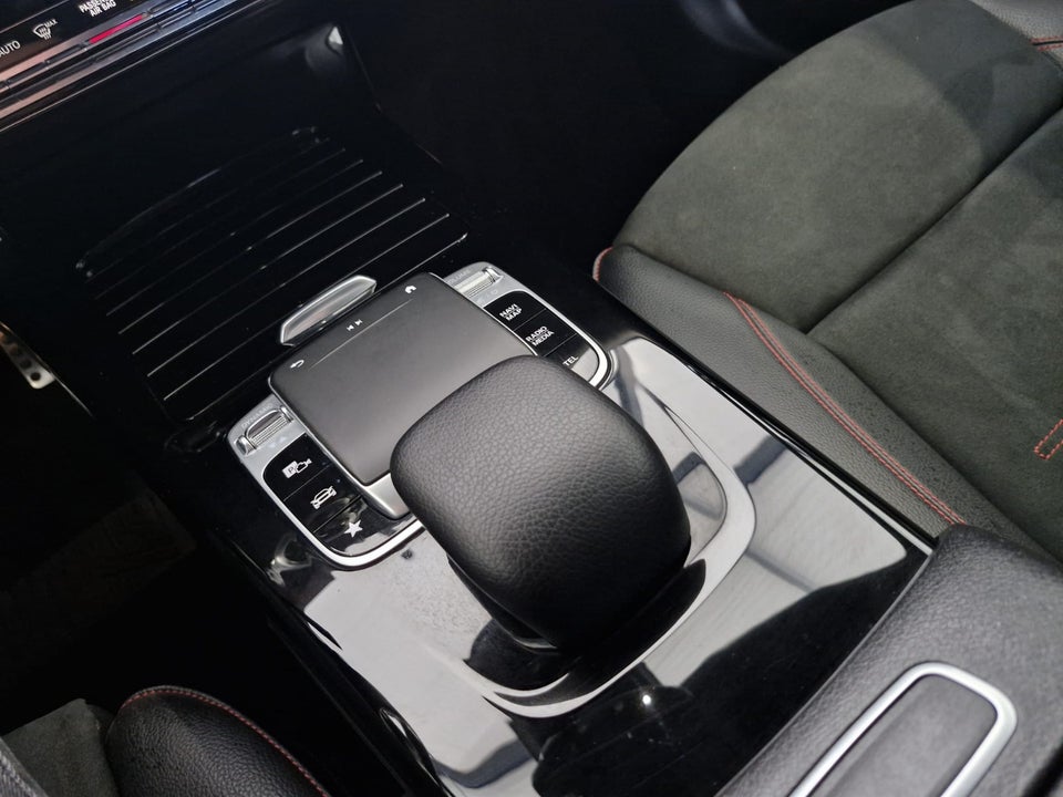 Mercedes A220 2,0 AMG Line aut. 4Matic 5d