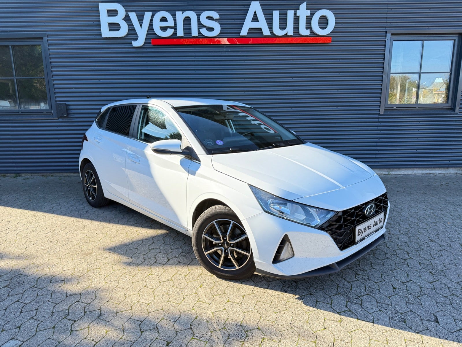 Hyundai i20 1,0 T-GDi Essential 5d 2021