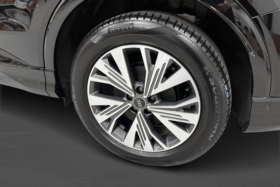 Audi Q4 e-tron 45 Progress 5d