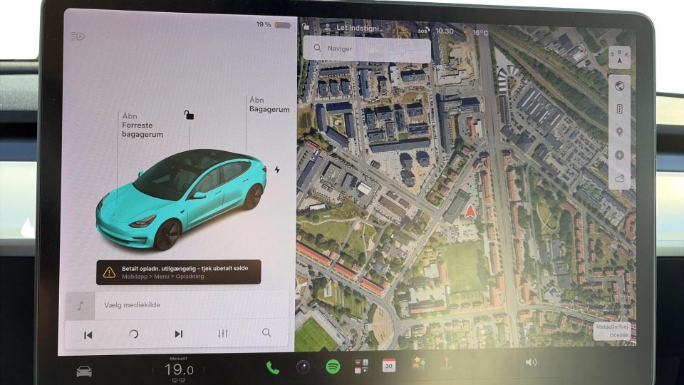 Tesla Model 3 Standard Range+ RWD 4d