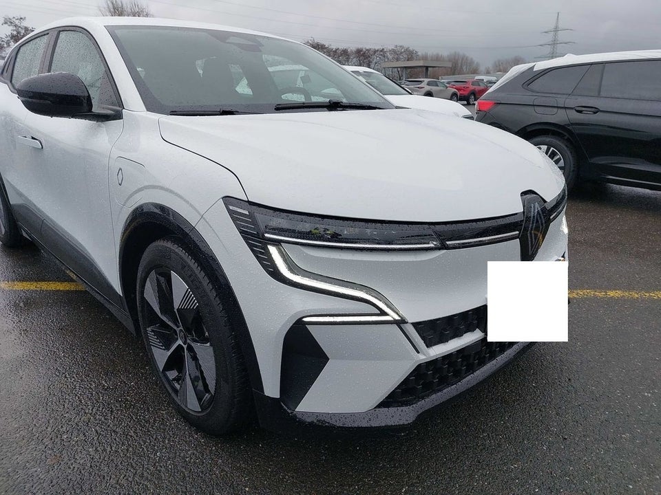 Renault Megane E-Tech 40 Equilibre 5d