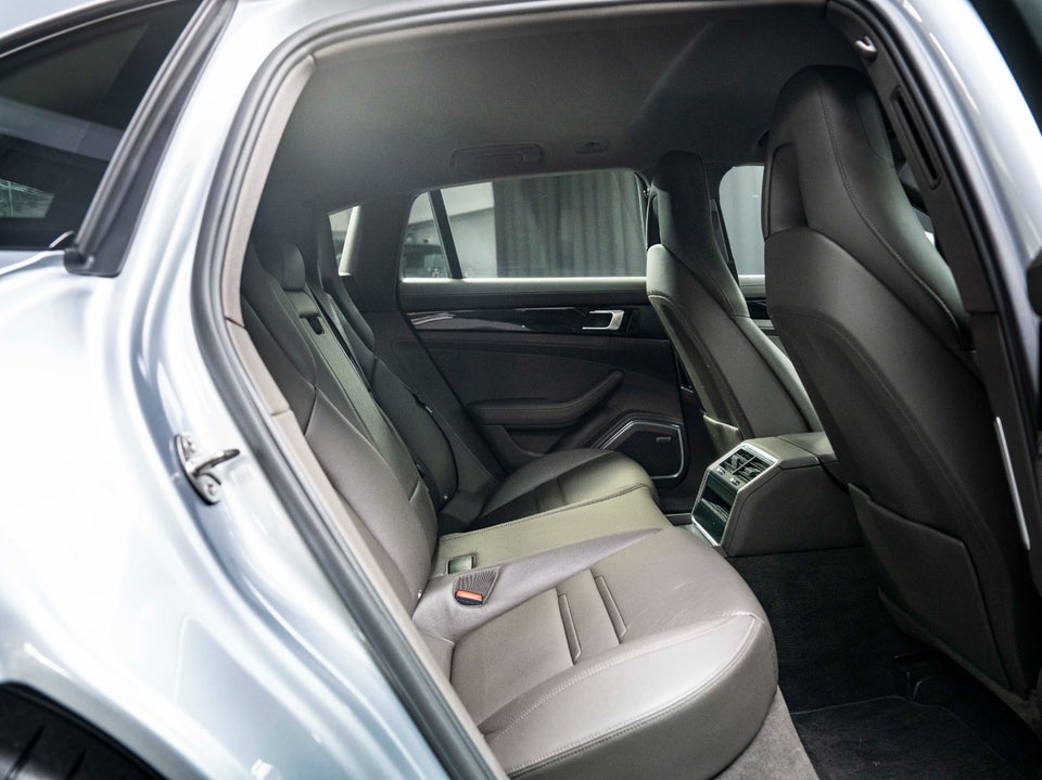 Porsche Panamera 4 2,9 E-Hybrid Sport Turismo PDK 5d
