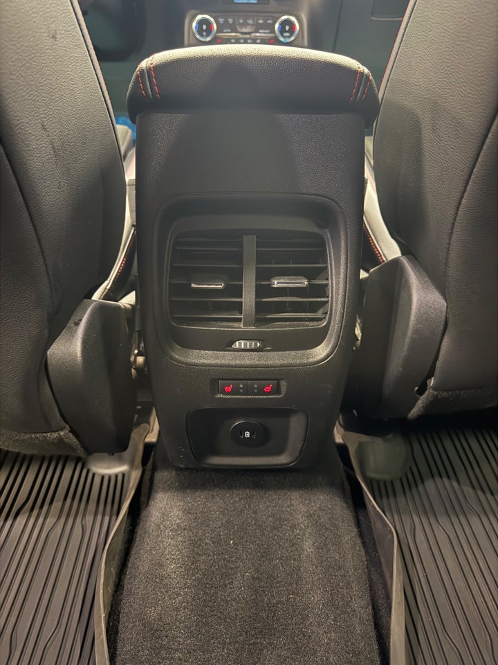 Ford Kuga 2,5 PHEV Graphite Tech CVT 5d