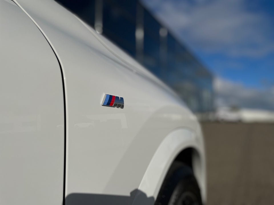 BMW iX2 xDrive30 M-Sport 5d