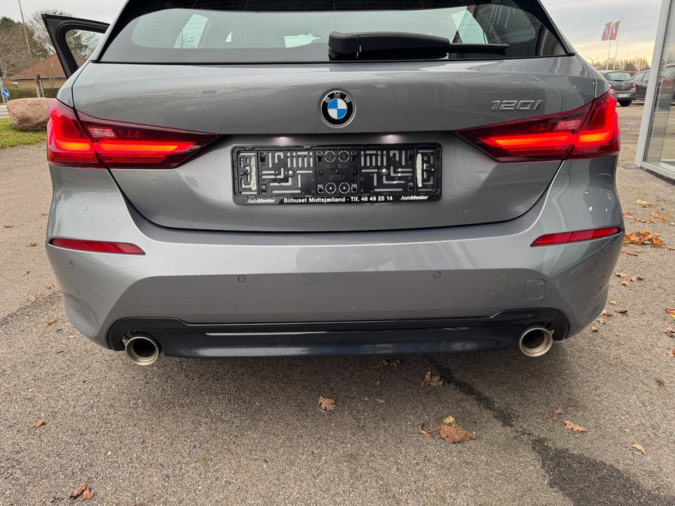 BMW 120i 2,0 Sport Line aut. 5d