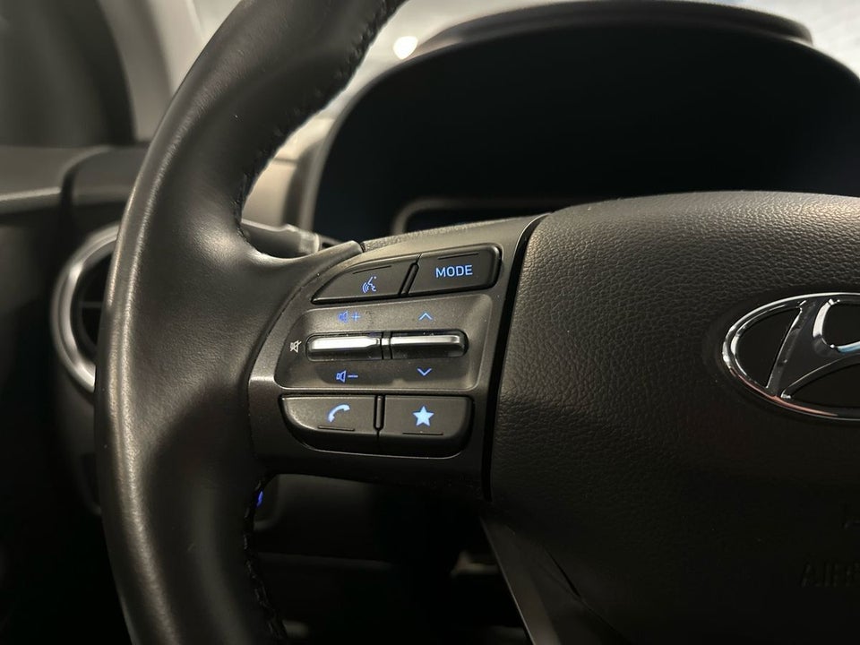 Hyundai Kona 39 EV Essential 5d