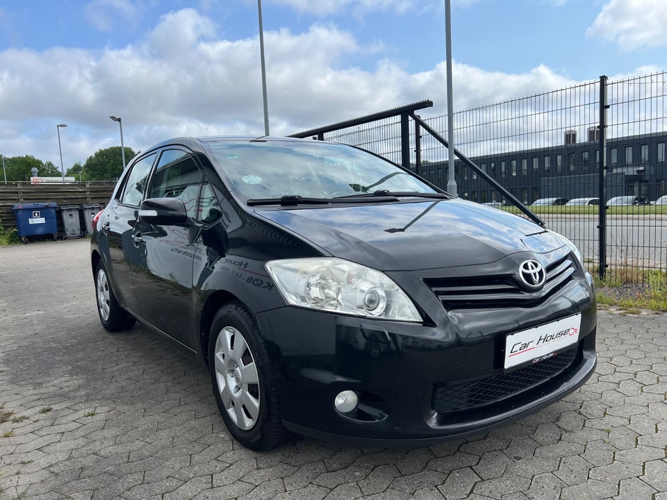 Toyota Auris 1,6 T2 5d