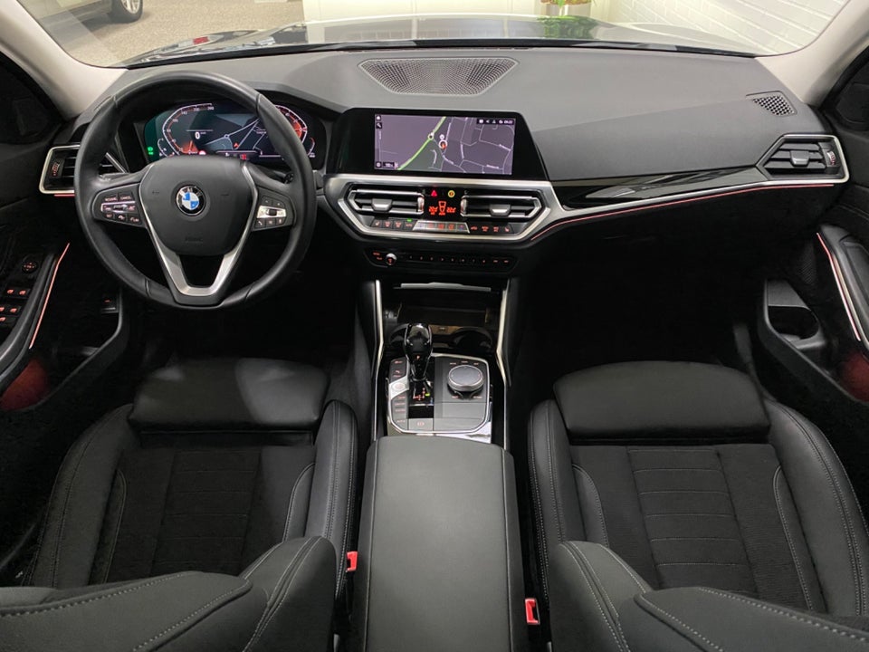 BMW 320i 2,0 Touring Sport Line aut. 5d