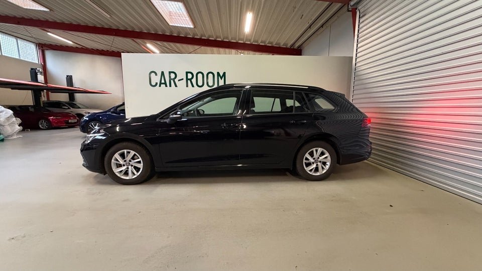 VW Golf VIII 1,5 eTSi 130 Life Variant DSG 5d