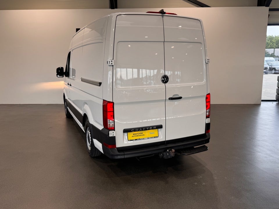 VW Crafter 35 2,0 TDi 177 Kassevogn L3H2 aut.