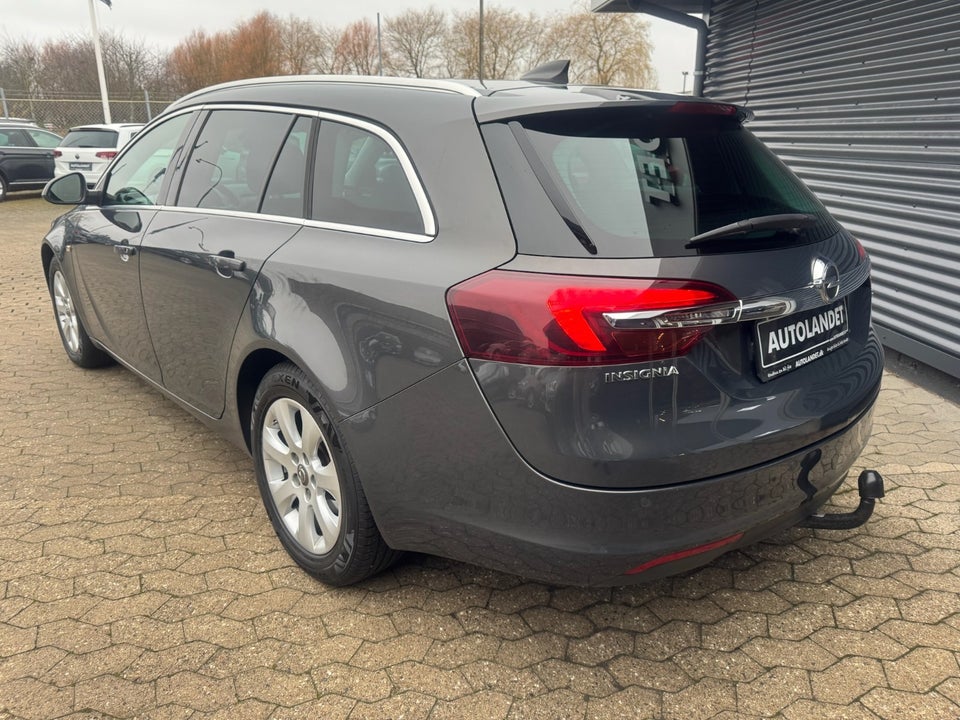 Opel Insignia 1,6 CDTi 136 Cosmo Sports Tourer 5d