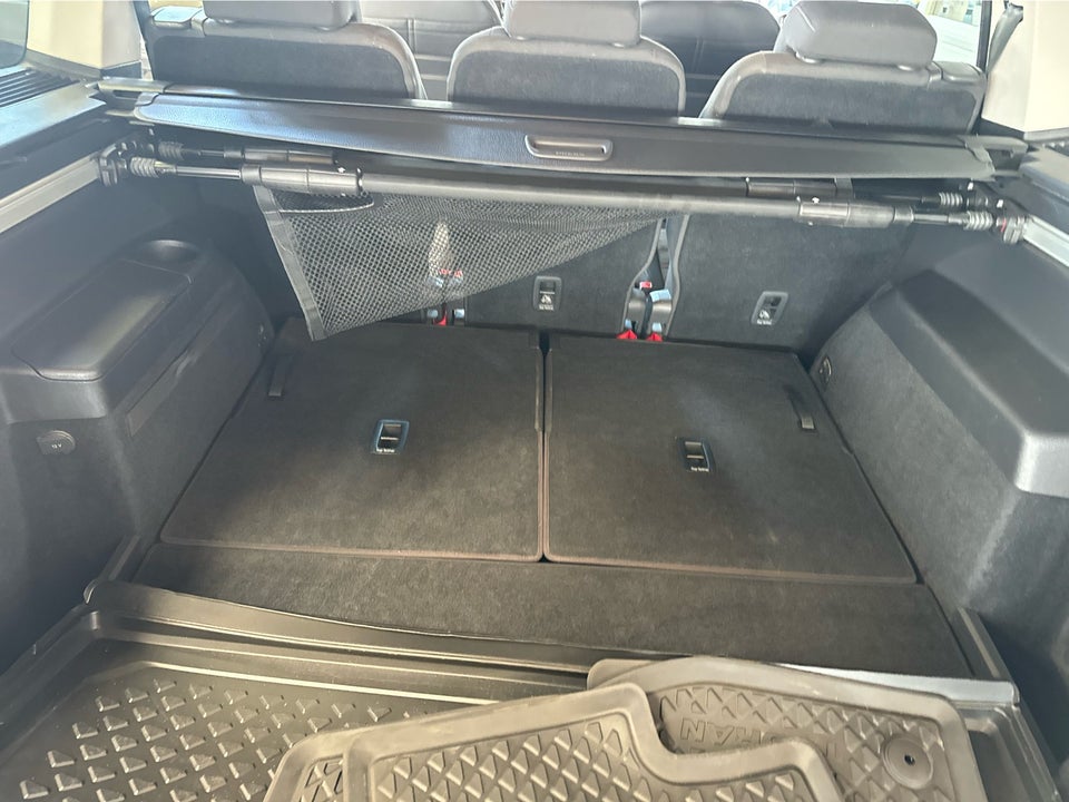 VW Touran 2,0 TDi 150 Highline DSG 7prs 5d