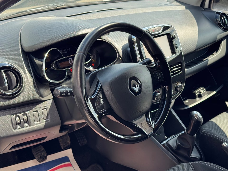 Renault Clio IV 1,5 dCi 75 Expression Sport Tourer 5d