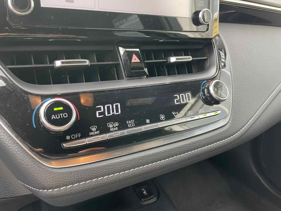 Toyota Corolla 1,8 Hybrid H3 Smart MDS 5d