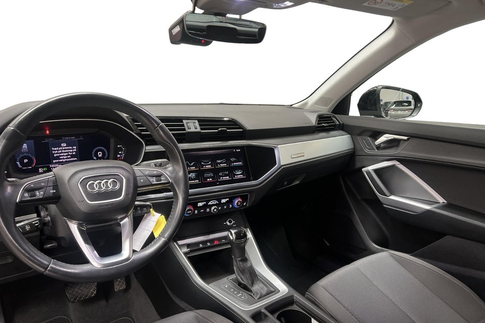 Audi Q3 35 TFSi Advanced Prestige S-tr. 5d