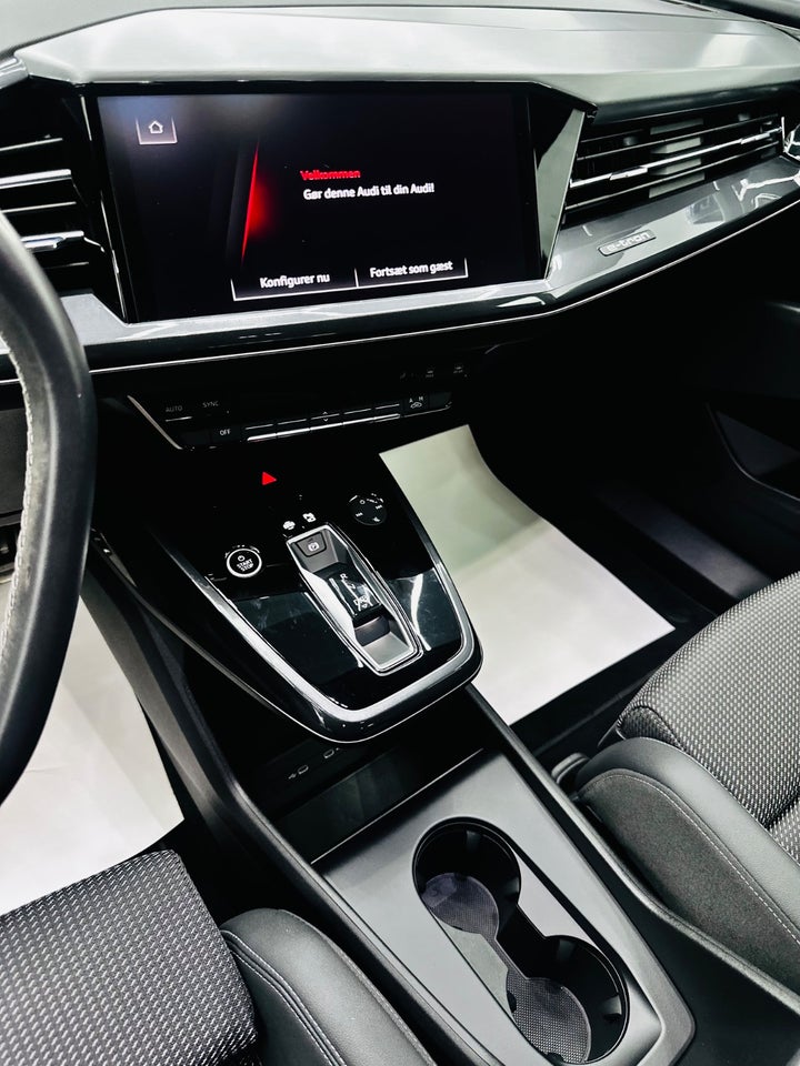 Audi Q4 e-tron 35 S-line 5d