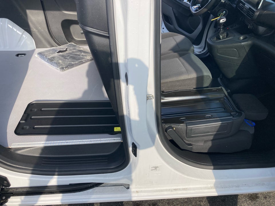 Citroën Berlingo 1,5 BlueHDi 100 L1 FlexLine Van