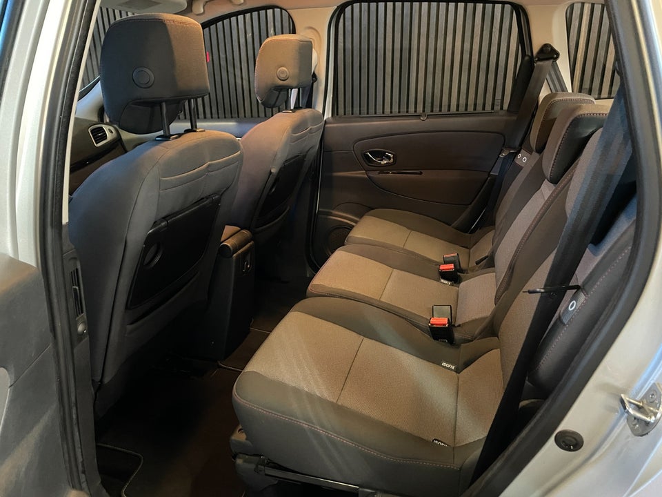 Renault Grand Scenic III 1,5 dCi 110 Dynamique 7prs 5d